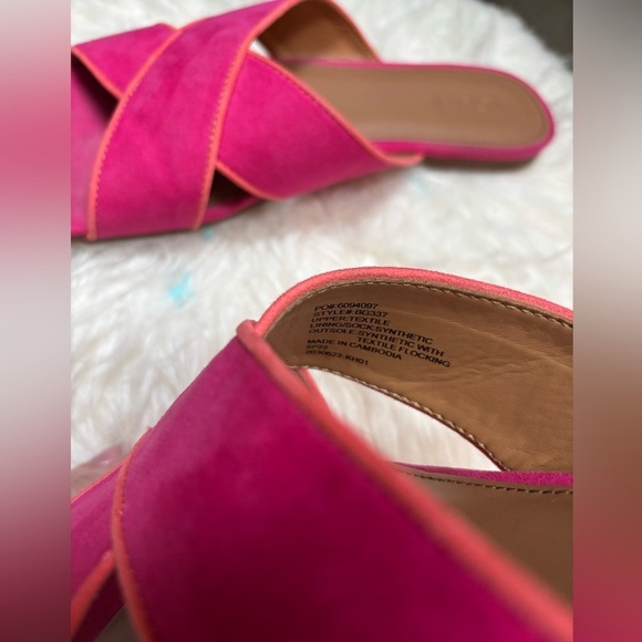 J. CREW PINK SUEDE SLIP ON CRISS-CROSS STRAP SUMMER TRAVEL FLAT SANDALS SZ 9.5💕 - Picture 4 of 9